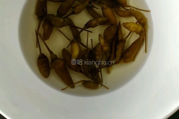 泡椒凤爪的做法图解5