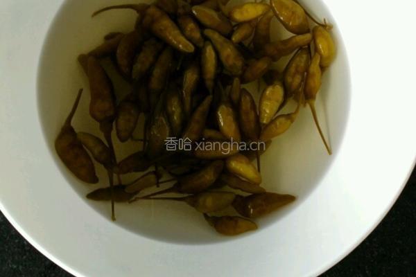 泡椒凤爪的做法图解6