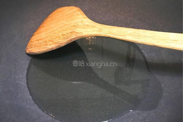 五花肉焖扁豆的做法图解3