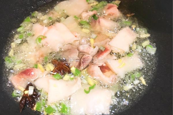 五花肉焖扁豆的做法图解5