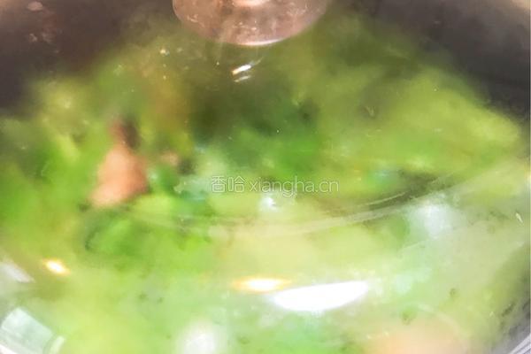 五花肉焖扁豆的做法图解8
