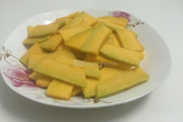 南瓜炒肉片的做法图解1