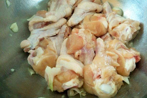 蒜香炸鸡 的做法图解4
