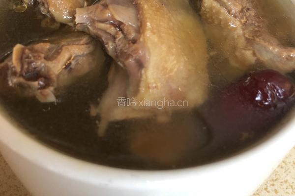 红枣枸杞鸽子汤的做法图解6