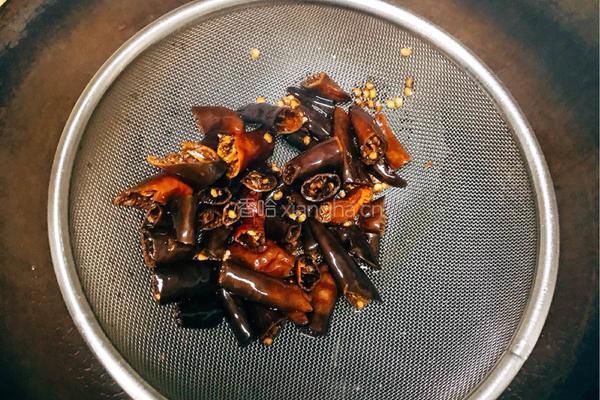 炒酸菜的做法图解2