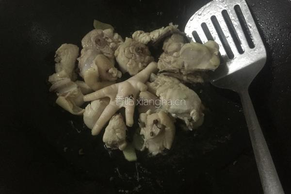小鸡炖蘑菇的做法图解3