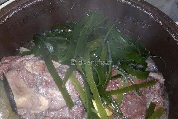 火腿炖莲藕花生海带汤的做法图解14