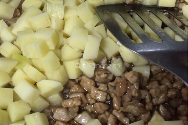 肉丁凉面卤的做法图解7