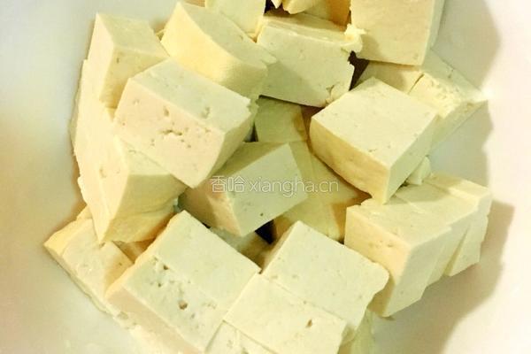 老板鱼炖豆腐的做法图解3