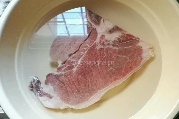 清汤牛肉面 早餐从牛肉面开始的做法图解1