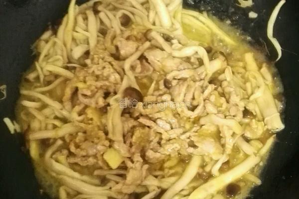 蟹味菇炒肉丝的做法图解6