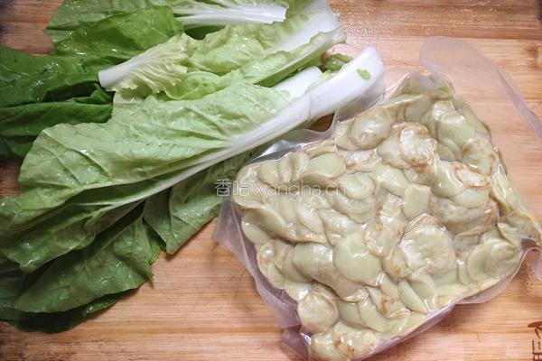 青菜炒豆饼的做法图解1