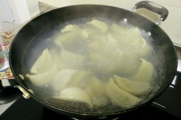 豇豆猪肉饺子的做法图解8