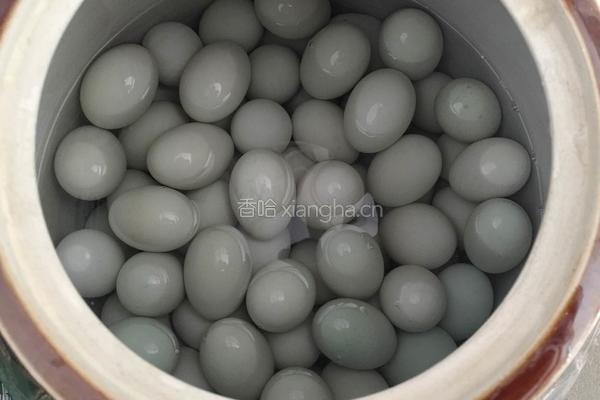 水腌鸭蛋的做法图解7