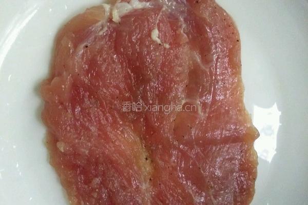 爆浆芝士鸡排汉堡的做法图解3