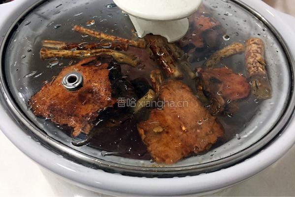 土茯苓猪骨汤的做法图解5