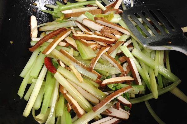 芹菜豆干炒肉丝的做法图解4