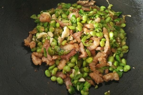 毛豆炒肉的做法图解10