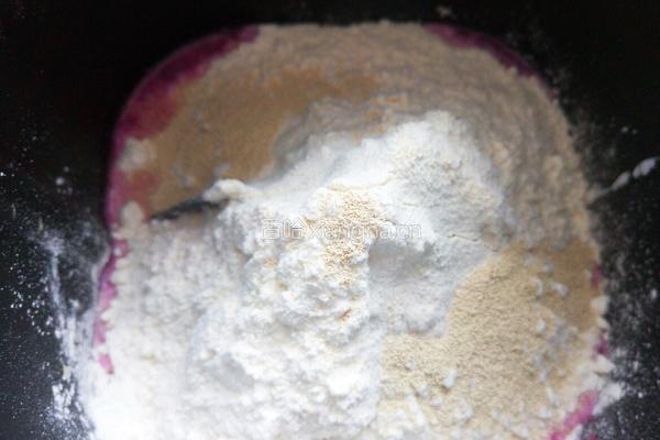 火龙果屁屁包的做法图解5