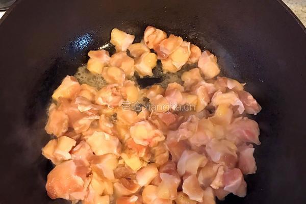香辣孜然鸡脆骨（掌中宝）的做法图解2