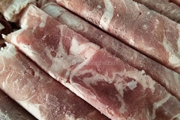 羊肉金针菇菠菜汤的做法图解4