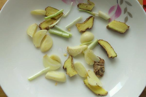清蒸剁椒鳙鱼的做法图解4