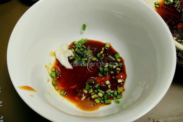 一碗最简单的蚝油面的做法图解1
