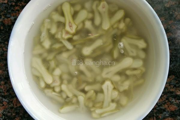 肉沫刀豆的做法图解2