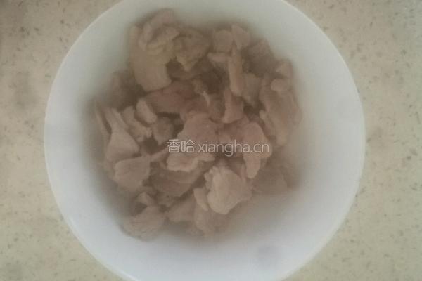 胡萝卜炒肉的做法图解2