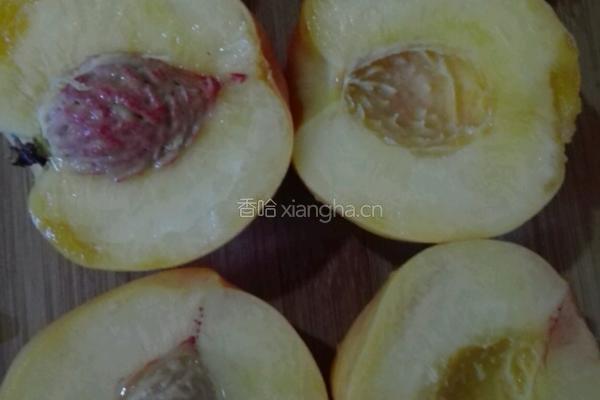 黄桃罐头的做法图解2