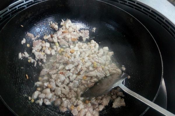 香菇毛豆瘦肉酱的做法图解6
