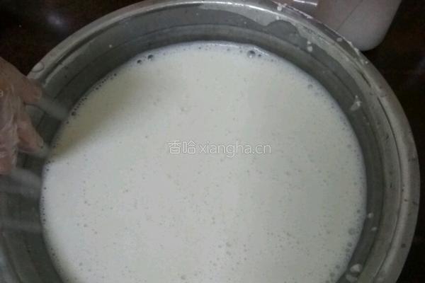 椰汁千层糕的做法图解1