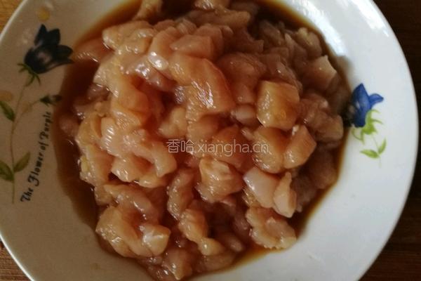 宫爆鸡丁的做法图解5