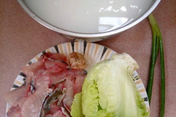 生滚鱼片粥的做法图解1