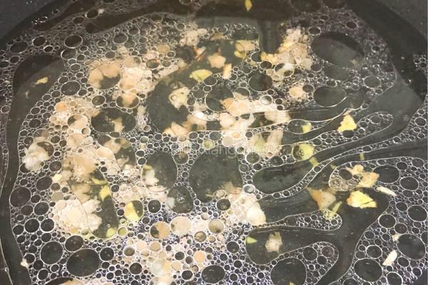 平菇菌汤的做法图解6