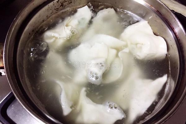 清汤菜肉馄饨的做法图解4