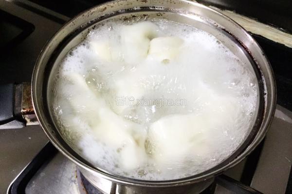 清汤菜肉馄饨的做法图解5