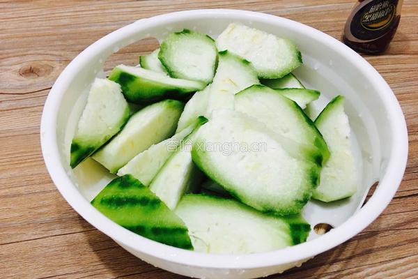 丝瓜丸子汤（夏季三伏天最佳搭配）的做法图解7