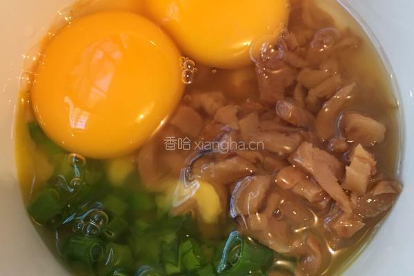 萝卜干葱花煎蛋的做法图解4