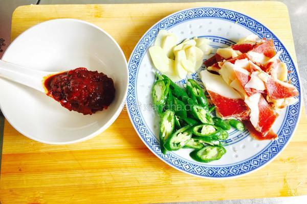 芋头花蒸茄子的做法图解5