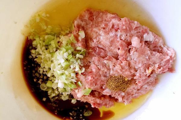 猪肉角瓜馅的做法图解6