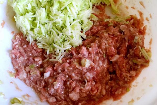猪肉角瓜馅的做法图解8