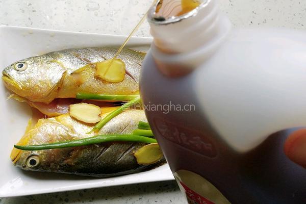 清蒸黄鱼的做法图解3