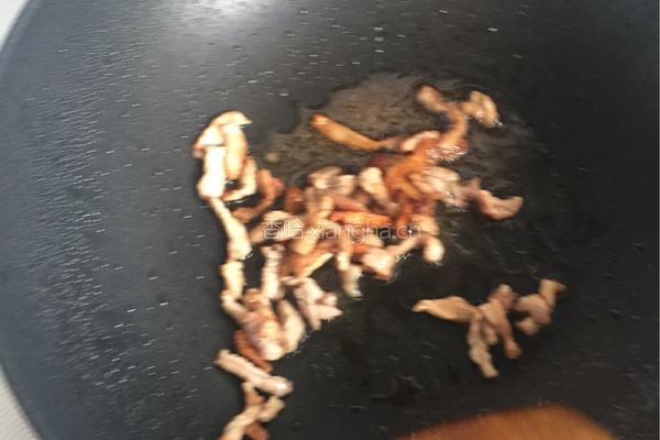 肉丝炒蕃薯藤的做法图解5