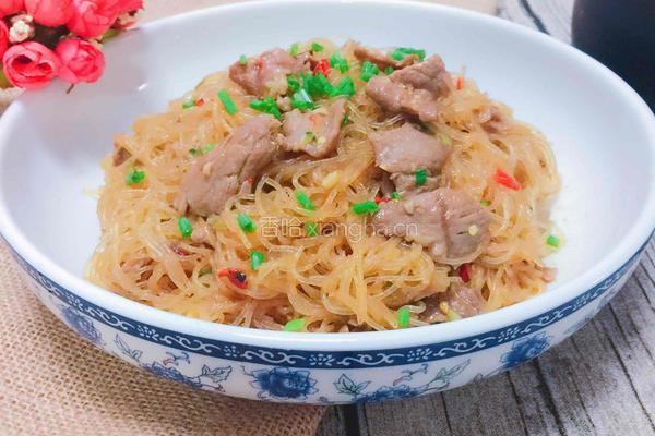 牛肉粉丝煲的做法图解2