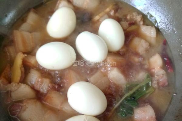 红烧肉闷鸡蛋的做法图解16
