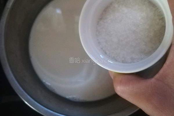 焦糖布丁的做法图解2
