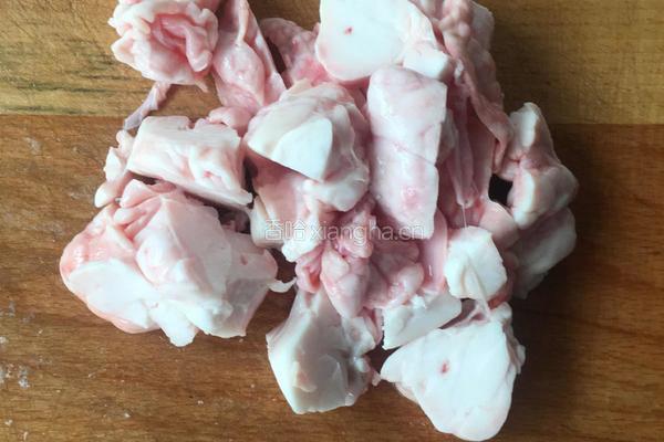 腊猪蹄烧牛排骨的做法图解4