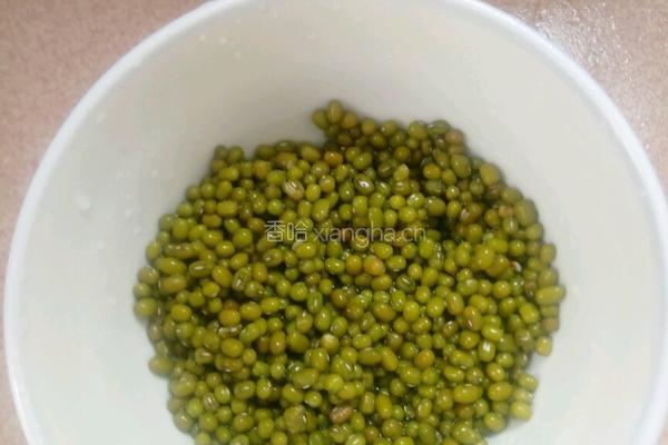 薏米绿豆汤的做法图解3