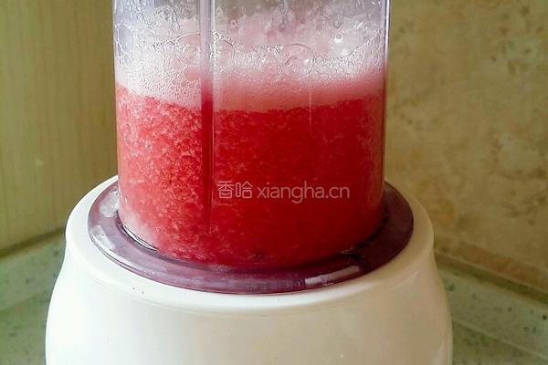 西瓜汁的做法图解3